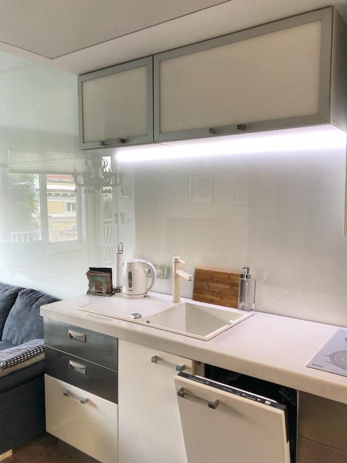 Luxury Sea View Bulldog Place Apartament