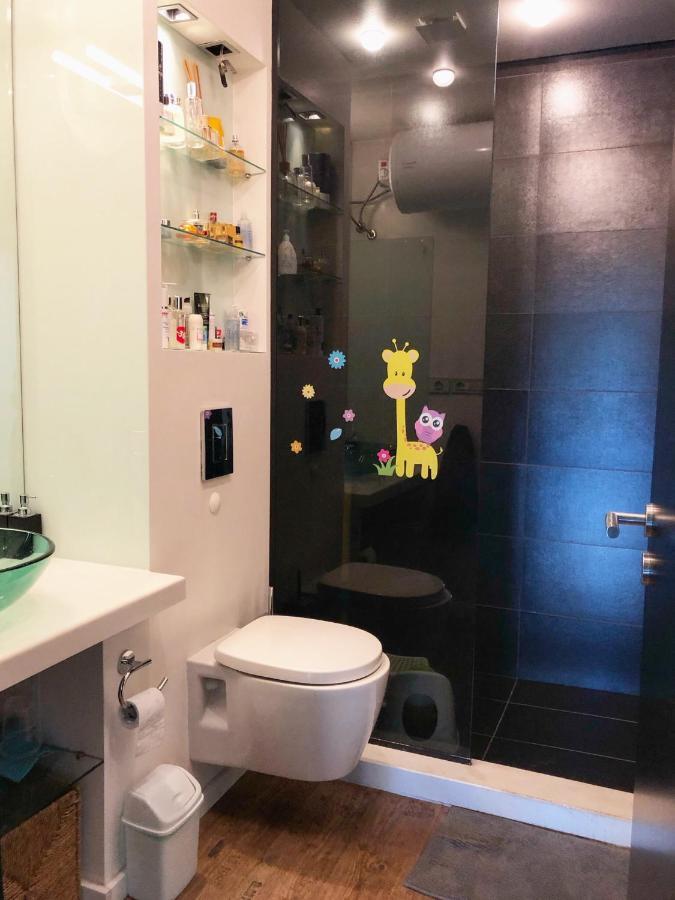 Luxury Sea View Bulldog Place Apartament